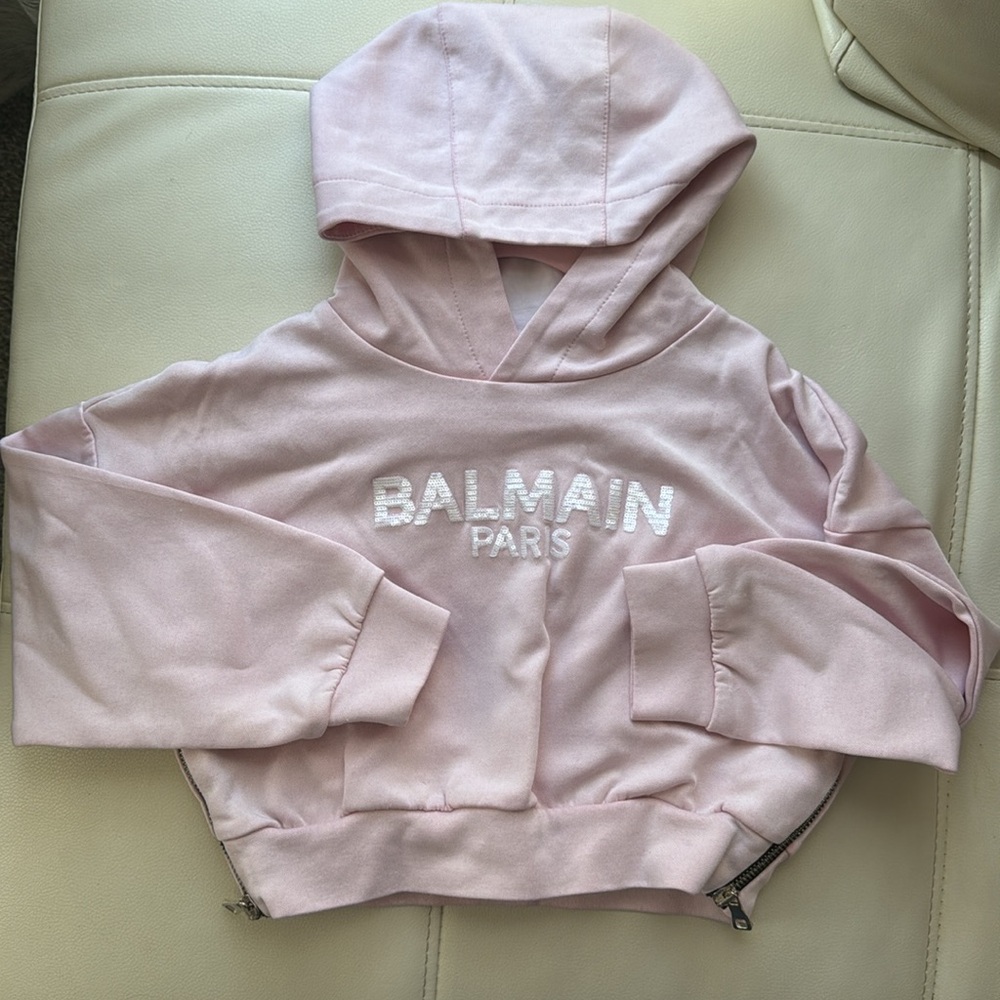 Balmain - Picture 3 of 11